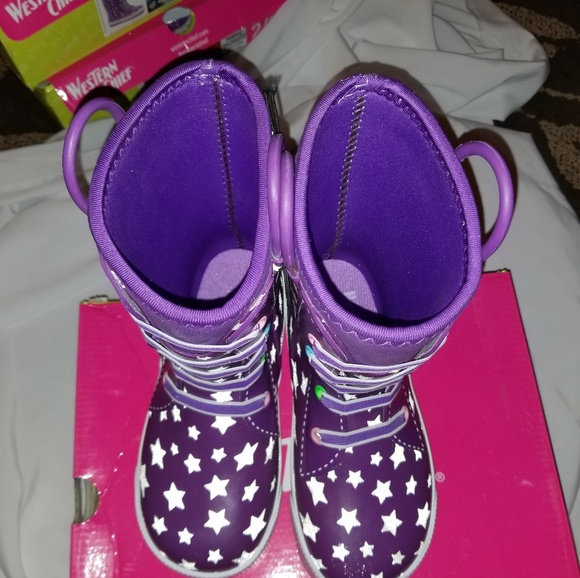 Girl's Reflective Twinkle Star Boots - Picture 4 of 8